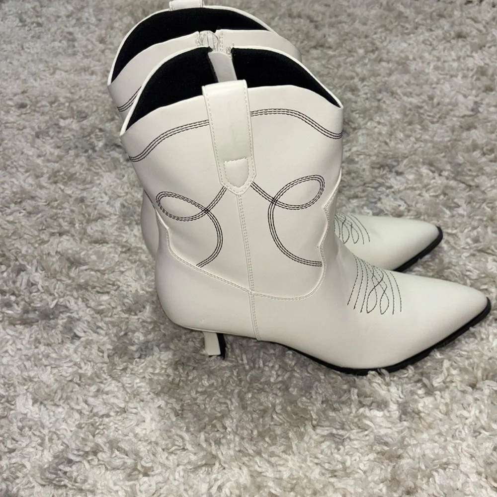 NWT Universal Thread women’s western cowgirl boots - Picture 5 of 7